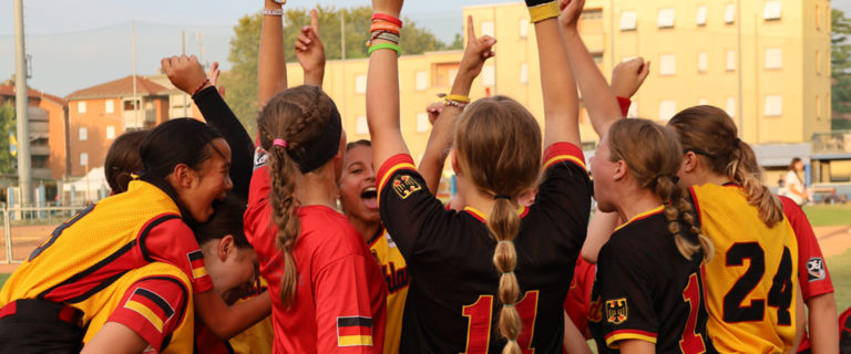 Spendenaktion für U13- und U15-Softball-Nationalmannschaften