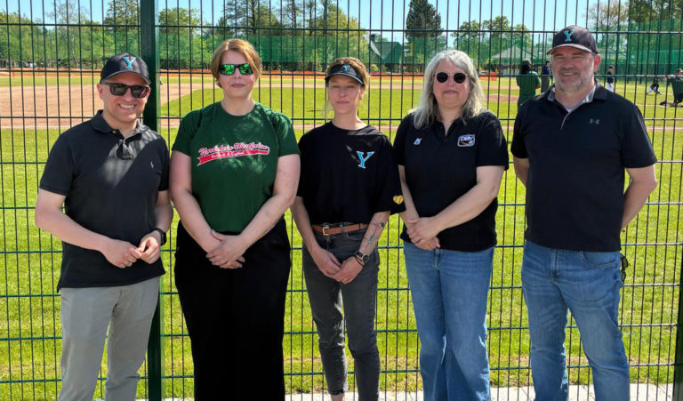 Verl Yaks eröffnen feierlich neuen Ballpark